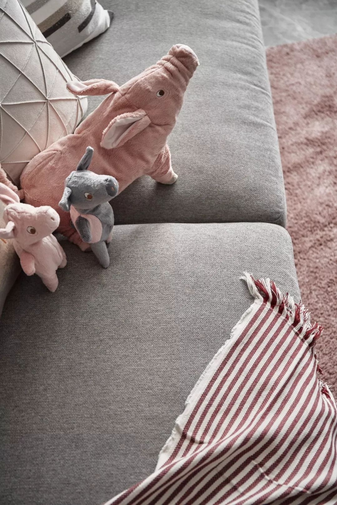 灰调极简风格的公寓,单身公寓高级灰墙面轻奢风格装修