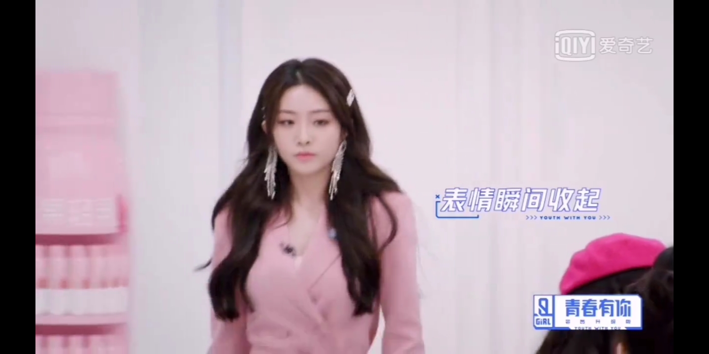 婧妹喻言打call,婧妹跳喻言手势舞