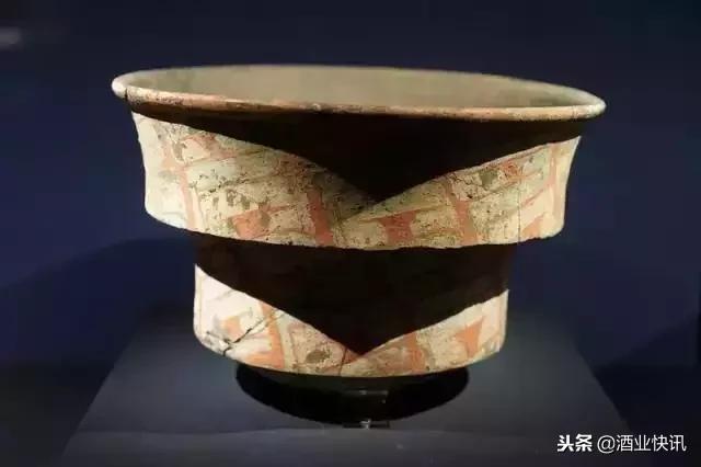 仰韶出土了大量彩陶,仰韶文化彩陶纹样书籍