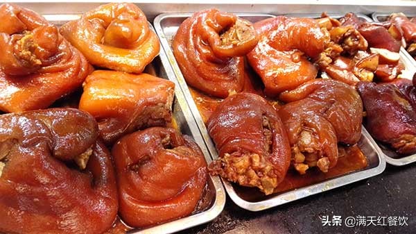 卤水猪脚怎么不缩水,卤水猪脚如何不油腻