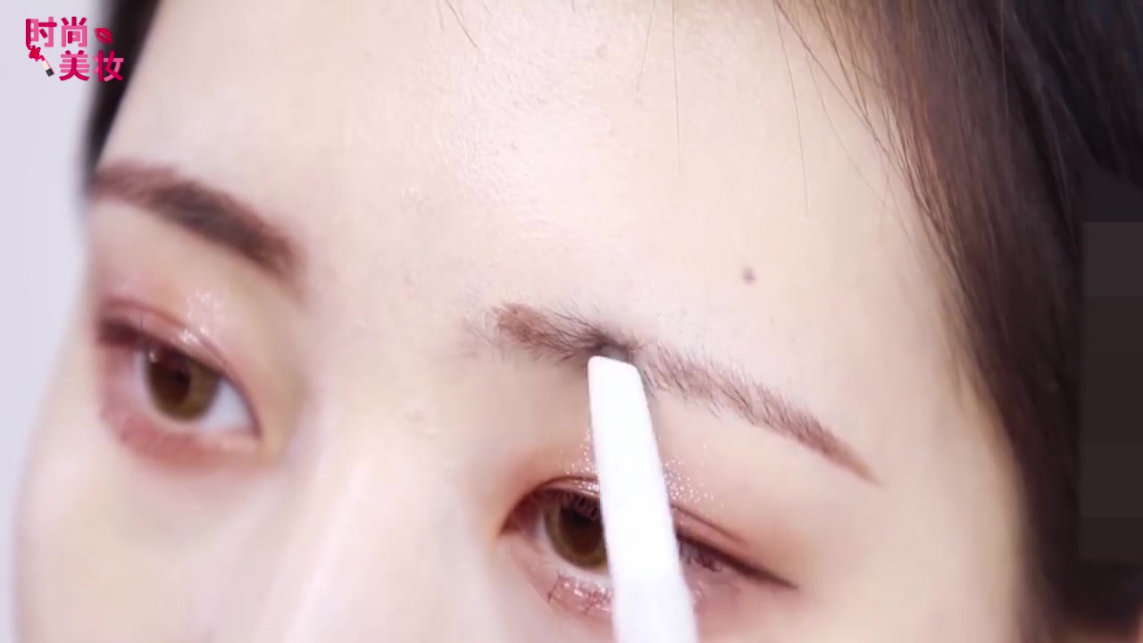 化妆的正确步骤初学者简单视频,化妆技巧初学化妆视频