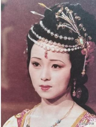 天香楼“爬灰”红杏风流案,你怎么看?