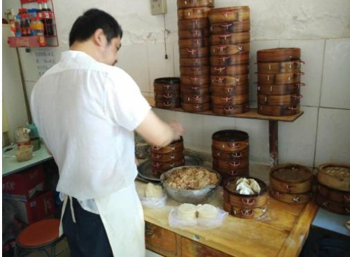 全国2000家门店，年营收超10亿，他把包子铺做成了上市公司