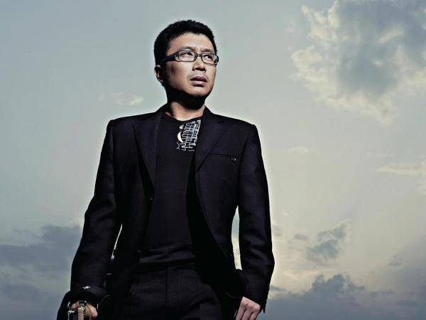 以前是两只蝴蝶现在是酒醉的蝴蝶，曲风变了吗