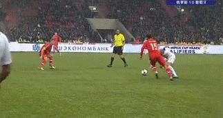 球王也假摔？盘点C罗假摔