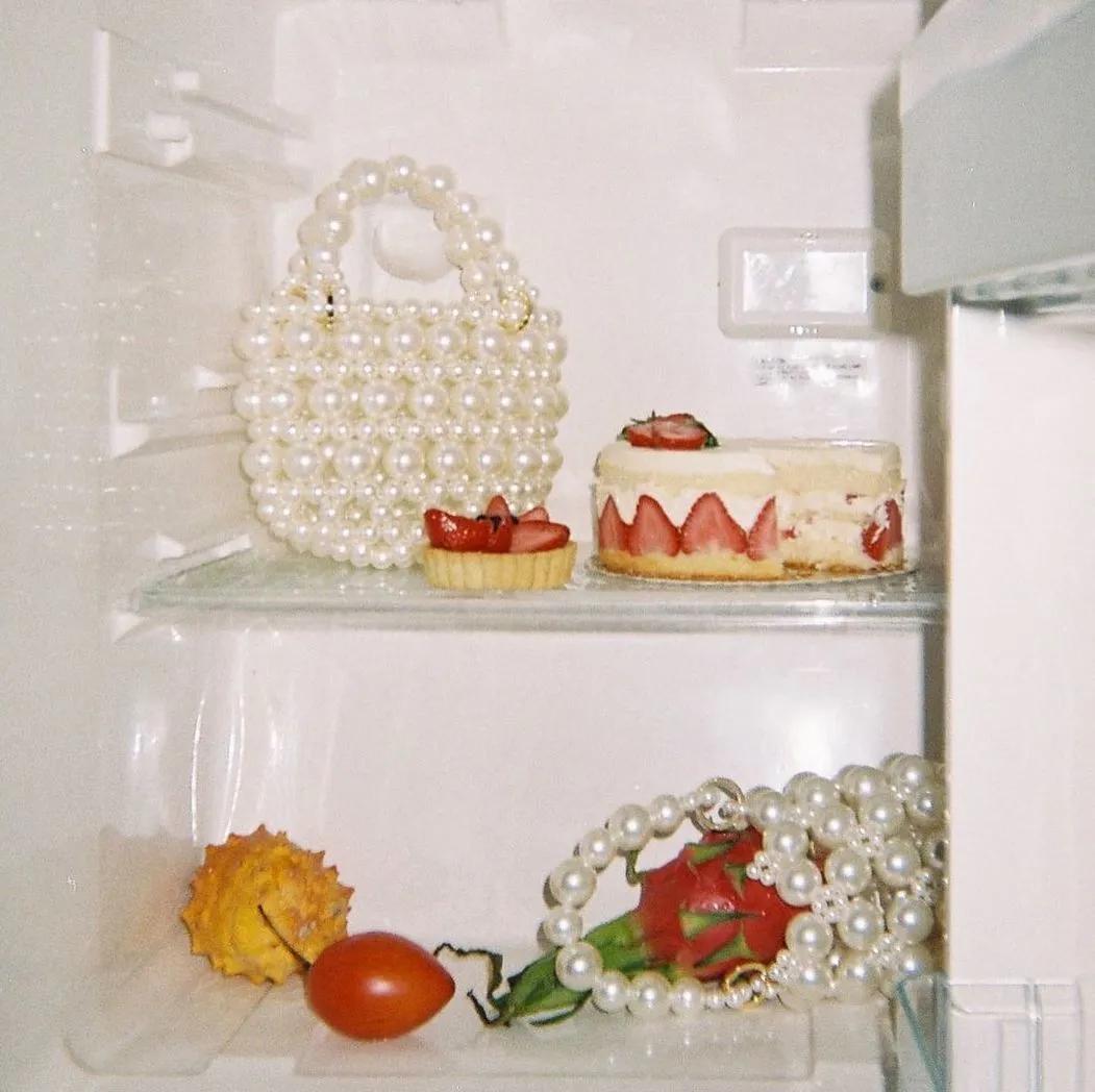 除了优雅贵气,珍珠还能休闲、叛逆、又嘻哈?