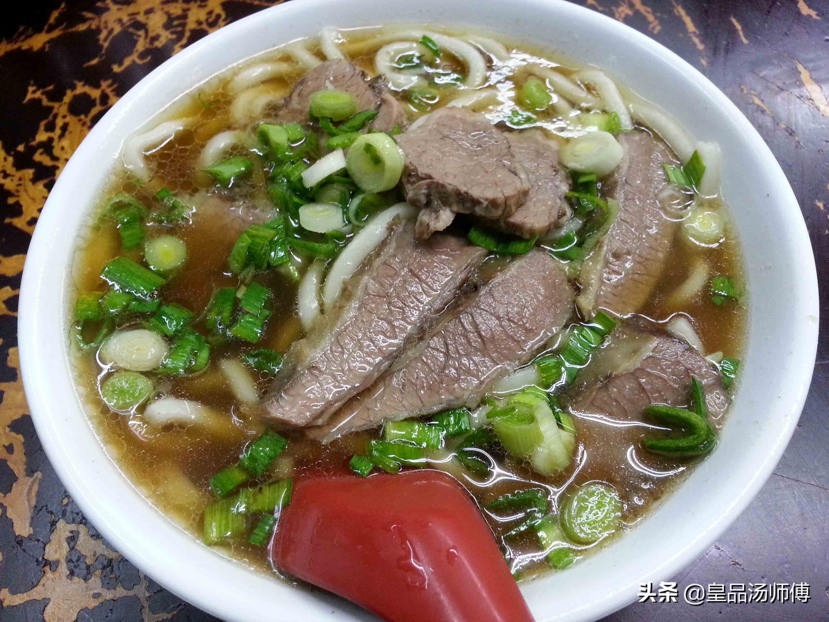 汤底怎么熬又鲜又好喝,汤底怎么调好吃简单又清淡