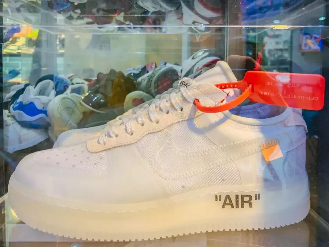 广州潮流球鞋文化胜地！3家鞋迷们不得不知道的店，我都探好路了