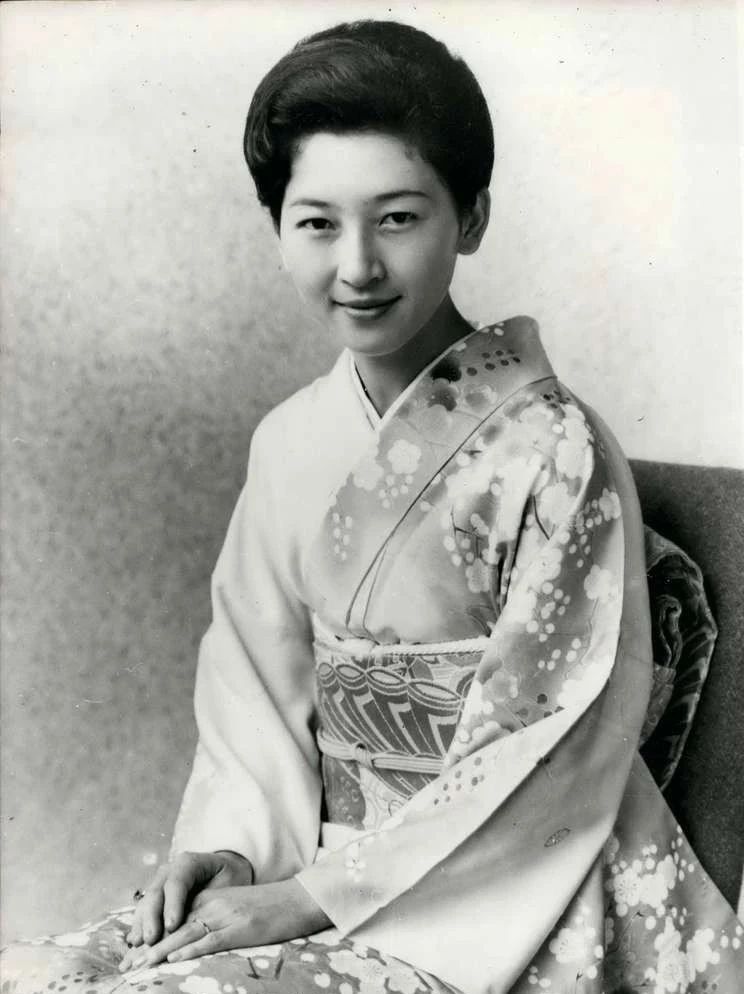 日本的第一位平民皇后,日本最美的平民皇后