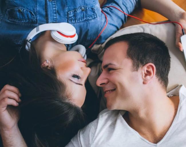 中年夫妻争吵后老婆冷战无话可说,夫妻之间冷战妻子对丈夫无话可说