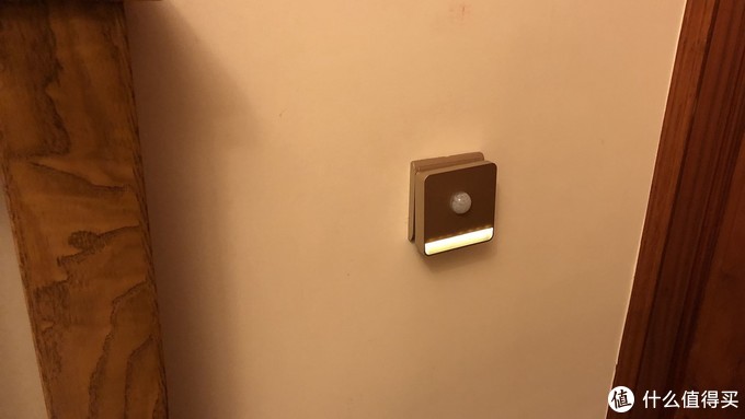施耐德小夜灯智能感应灯插座,施耐德绎尚带夜灯
