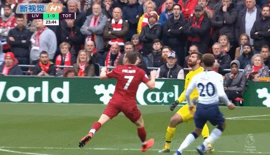 这个细节不能忽视,利物浦争冠关键战役中的致命失误