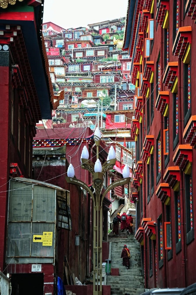 这个冬天去一趟色达,把2020年的不如意,尽数放下