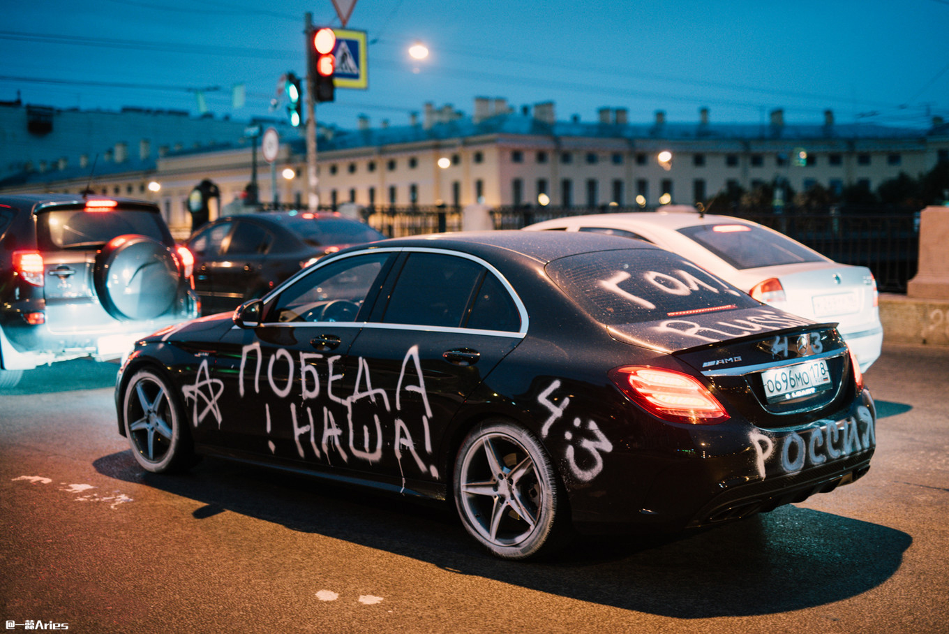 今天想帮我们的好邻居“战斗民族”俄罗斯，也上一次热搜