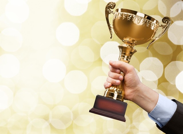 班级比赛输了班主任怎么安慰,班级活动输了惩罚