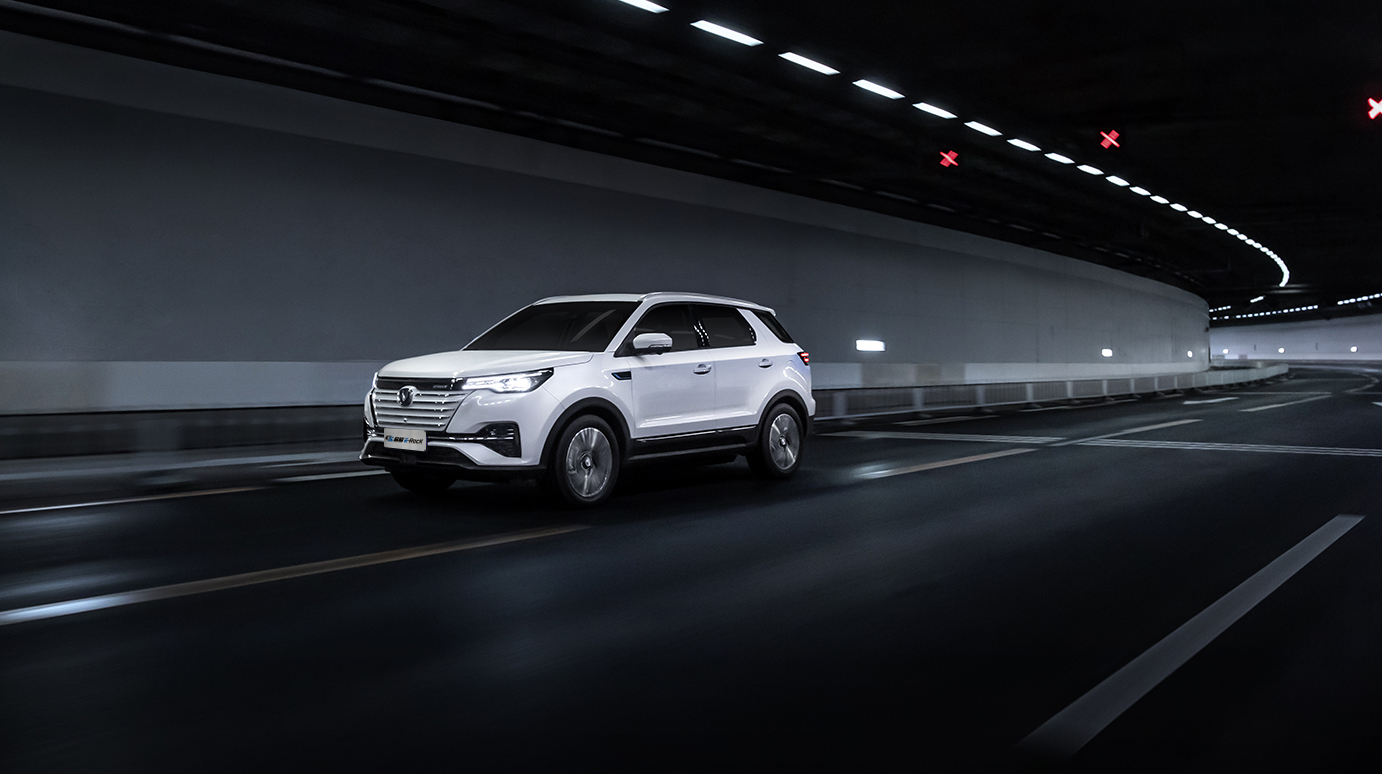 长安cs55纯电版续航605公里落地价,长安cs55纯电版深度评测