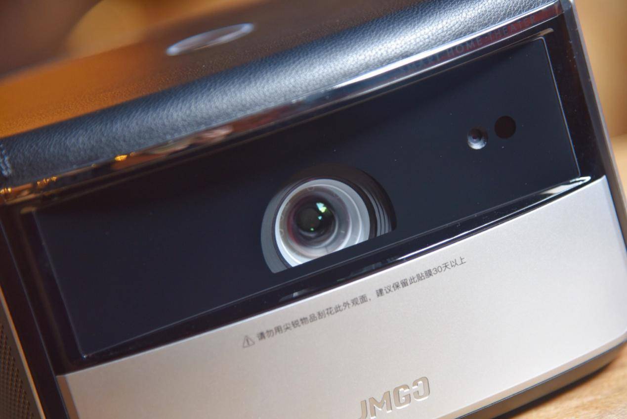 让人眼前一亮的高科技产品,坚果x3投影的测评