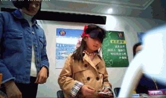 蒙眼也能识字？！培训学校惊现“超能少年”，竟是这样“炼”成的……