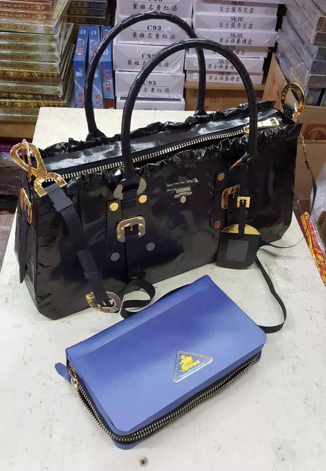 香港阴间设计师：为黄家驹订做电吉他，为张国荣粉丝订做咖啡厅..