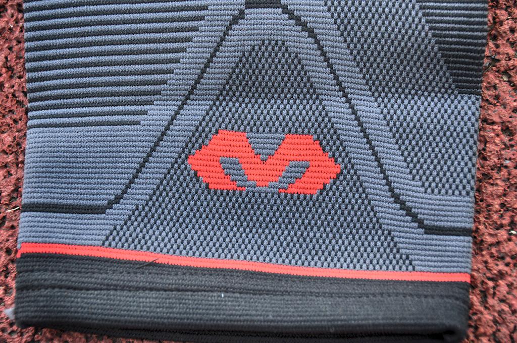 迈克达威防撞护膝测评,迈克达威护膝4200测评