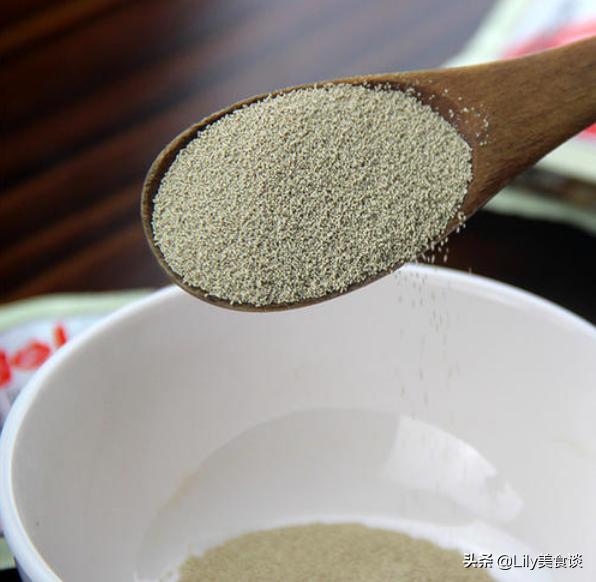 发面加酵母粉和不加酵母粉的区别,酵母发面要多少时间才能发好