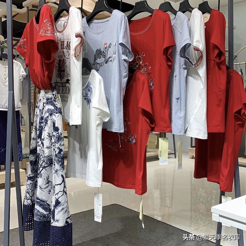 品牌服装折扣加盟店如何,服装品牌尾货拿货攻略