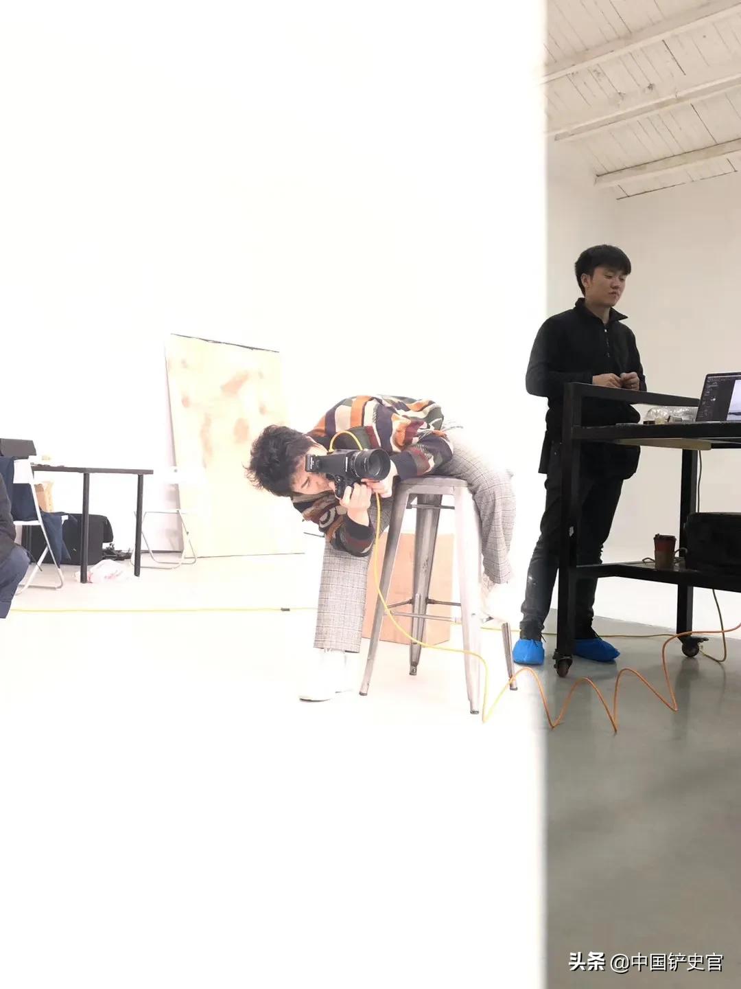 毛不易护士搞笑视频,毛不易改不掉的护士习惯