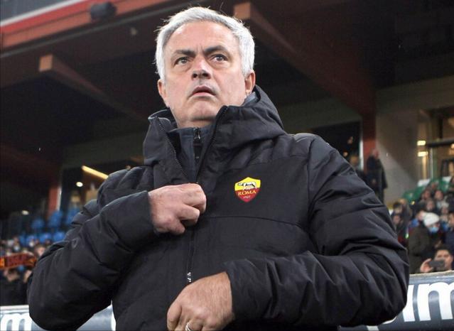 穆里尼奥迫切希望伊布,穆里尼奥换下伊布