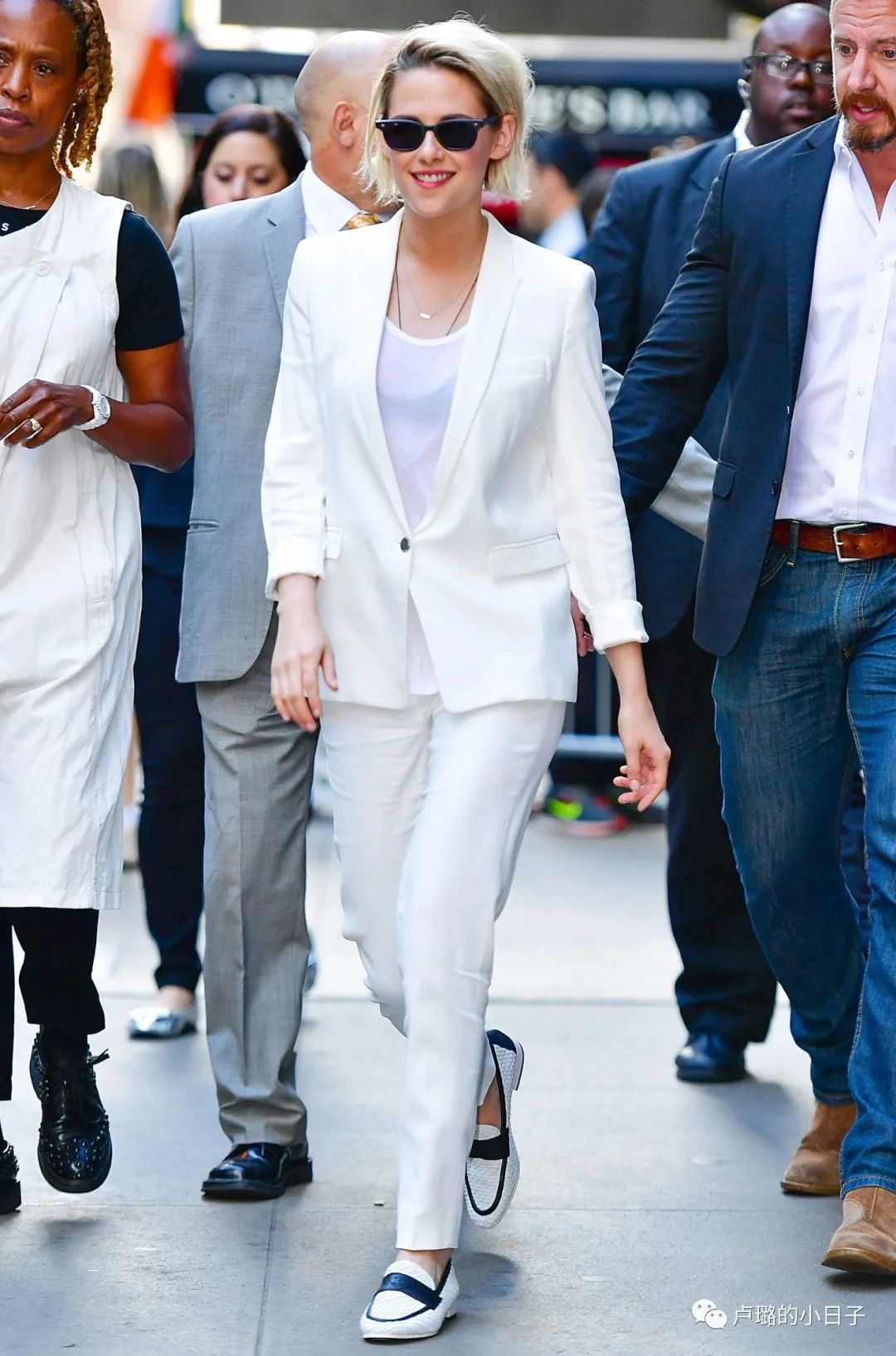 法国女性必买的衣服,真正时髦的巴黎女人到底在穿什么