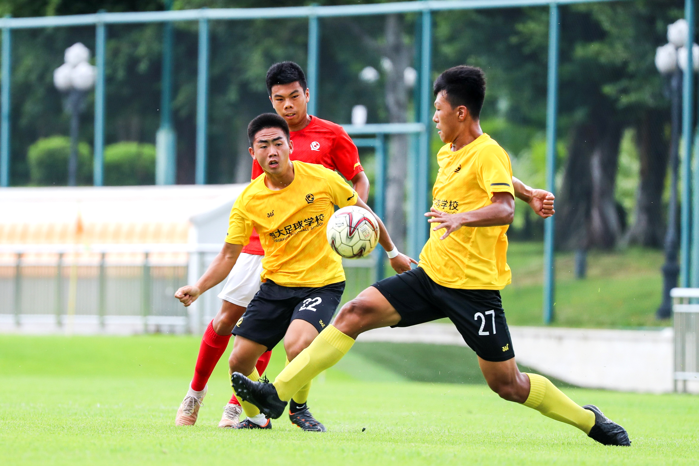 中国足球的未来是靠青训还是归化,中国足球未来还有希望么