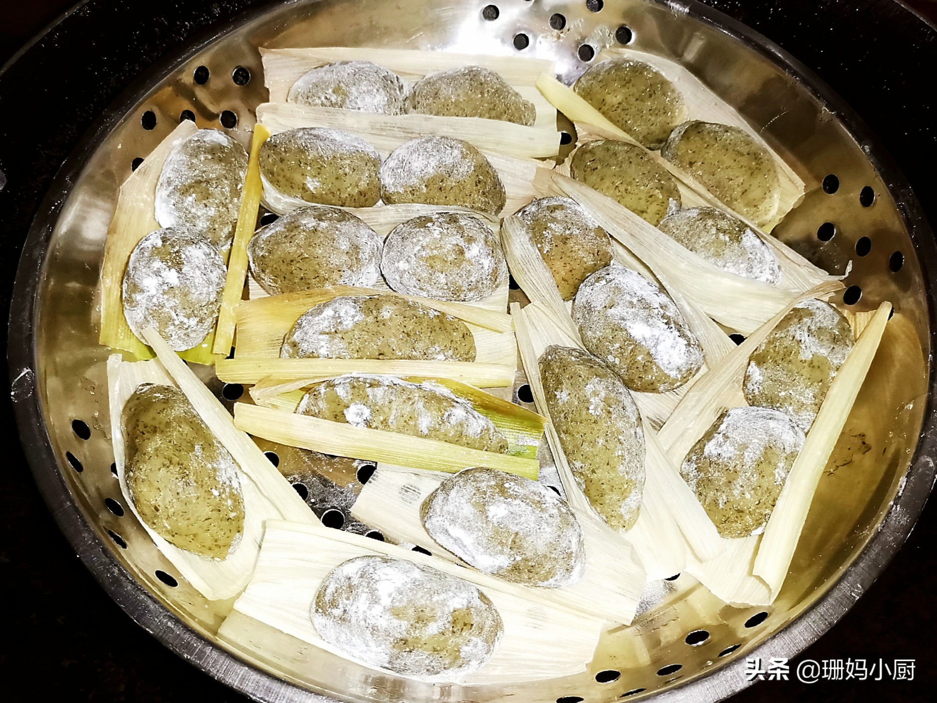 艾叶糍粑怎么做软糯好吃,艾叶糍粑做法怎么才不粘