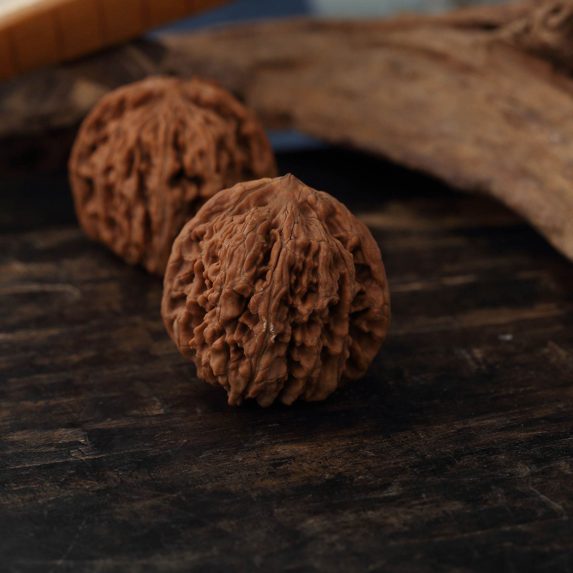 玩核桃是看棱还是尖,玩核桃多大的最合适