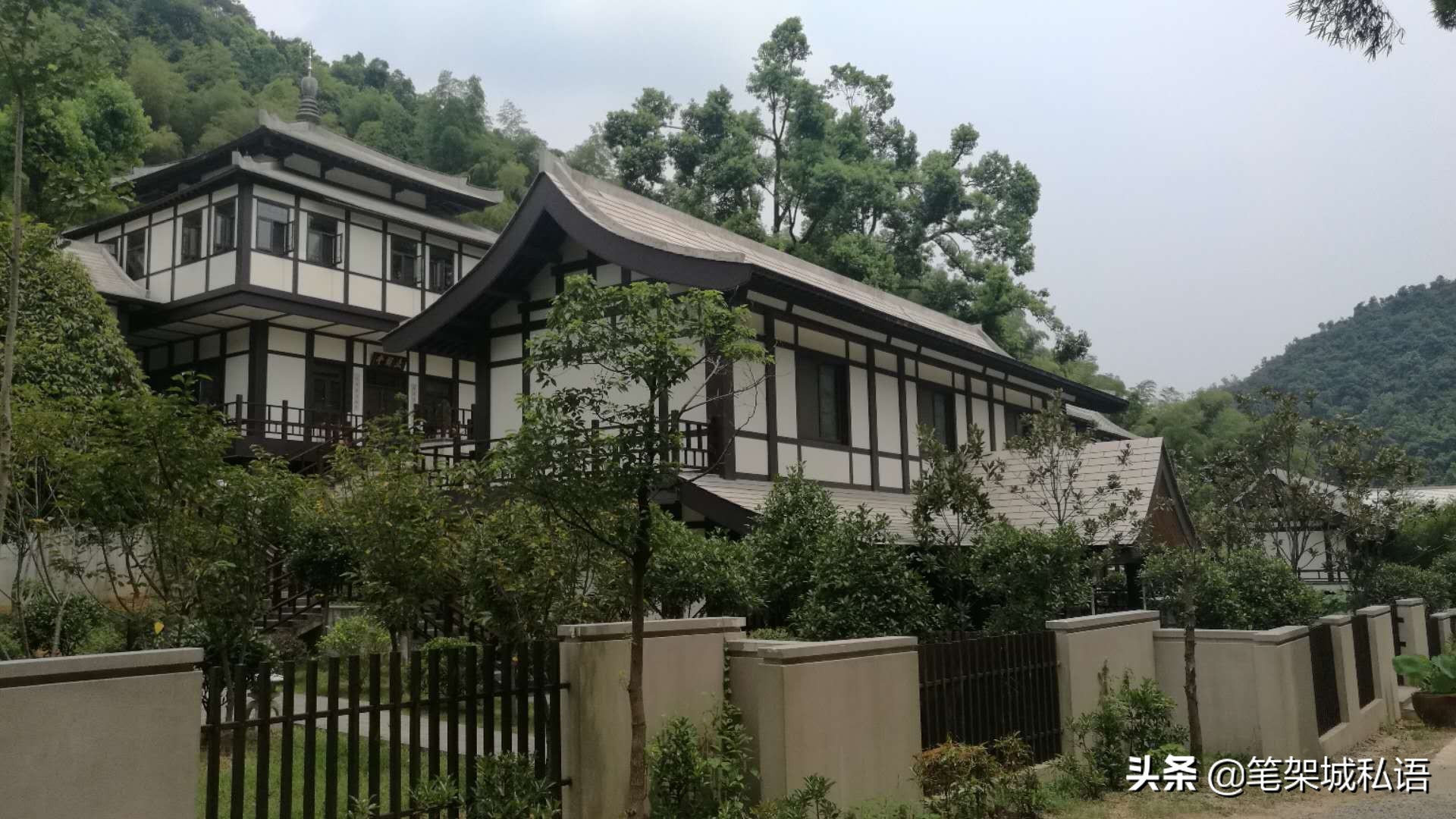 常德津市的这个小山坳里,隐藏着一个绝佳的静修庭院