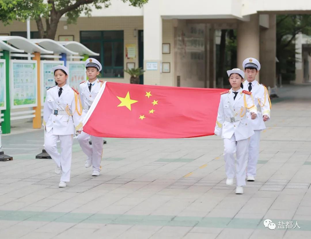 现场直击开学的视频,开学第一课现场直击