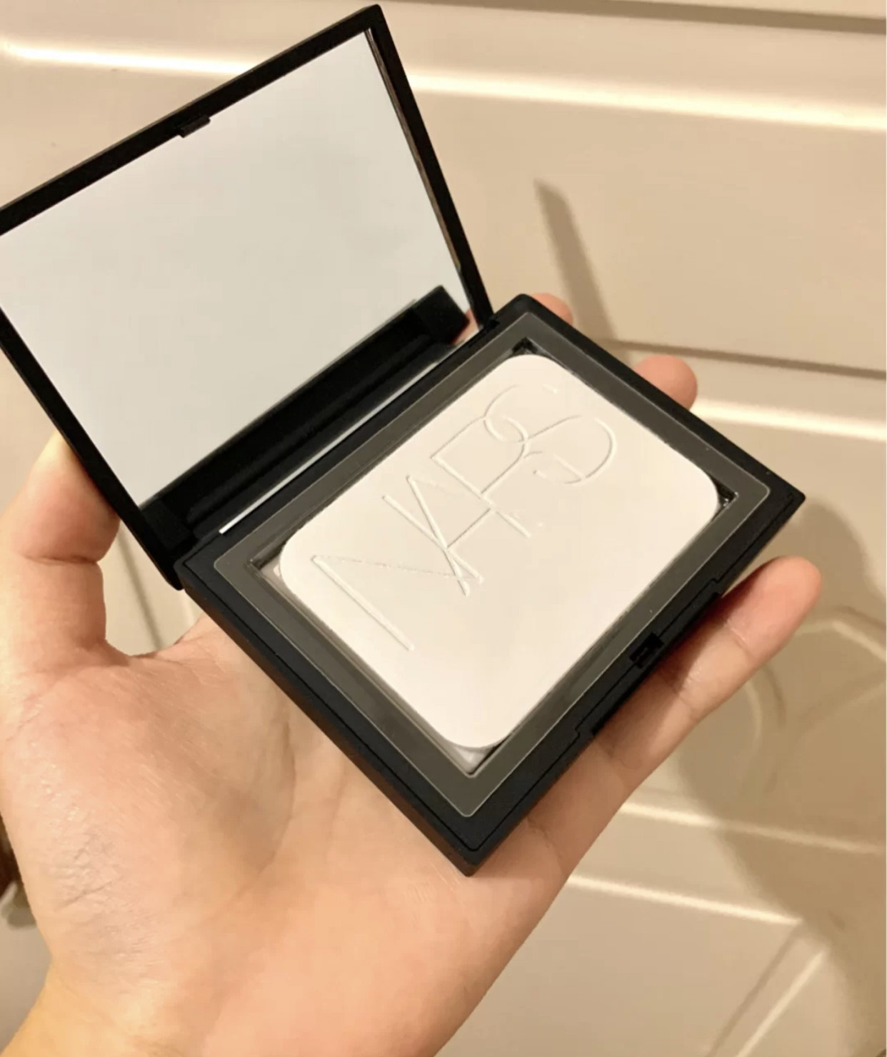 nars和黛珂散粉哪个效果好,散粉大牌油皮推荐