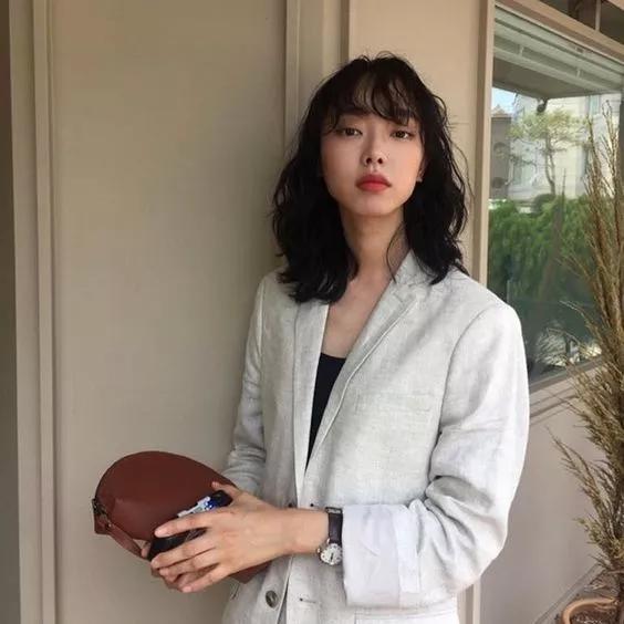 可盐可甜短发女生超a系穿搭,韩系风可盐可甜短发超美造型