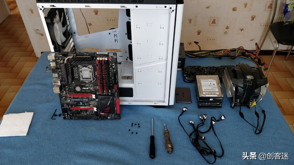 自己动手做一个节省空间的电脑桌,自制内藏电脑桌最全教程