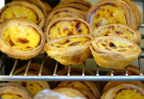 外酥里嫩简单零失败蛋挞的做法,蛋挞外酥自己在家做