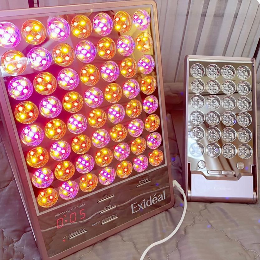 女明星爱脸有多疯狂？张天爱化妆台价值连城，连睡觉都要开美容仪