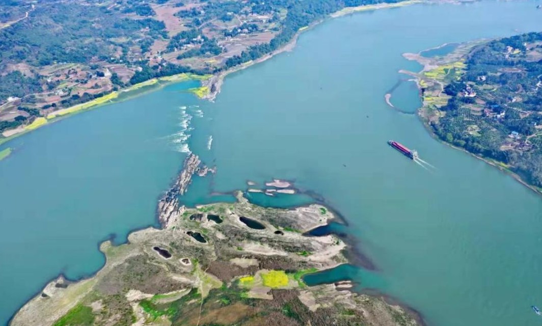 入渝第一岛中坝岛,长江入渝第一镇朱沱镇