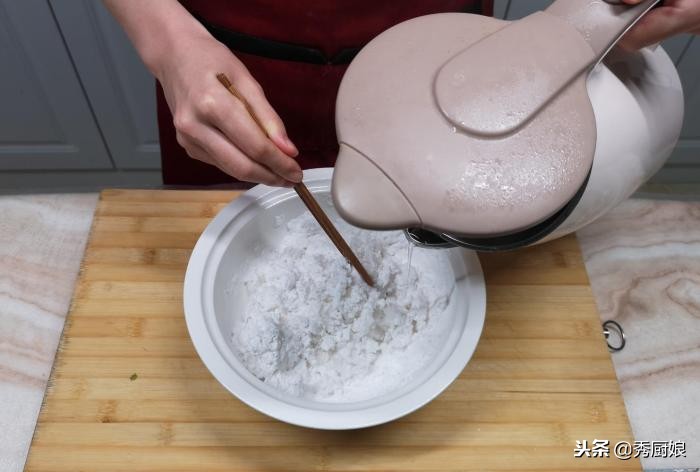 不用鸡蛋的素饺子怎么做,三鲜馅饺子怎么做最简单