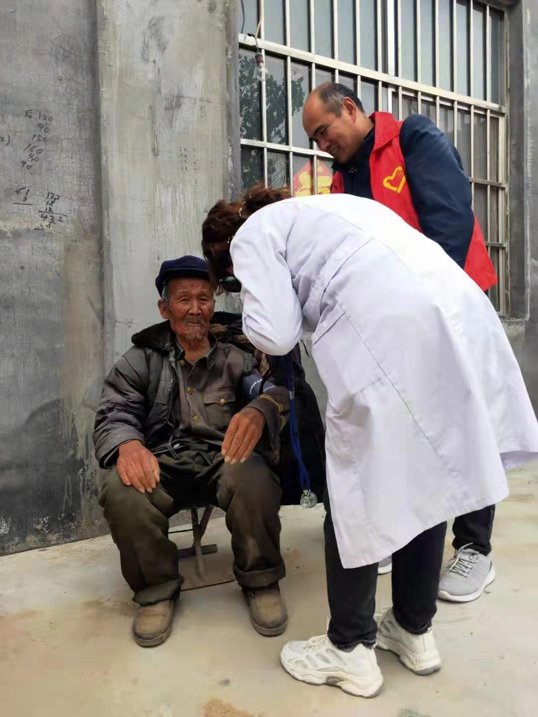 党员志愿服务活动4月,4月份党员开展志愿服务活动内容