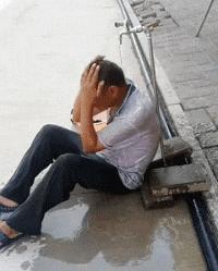 搞笑gif趣图姑娘有话好好说别动手,开心一刻gif搞笑动图