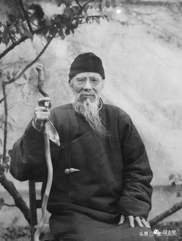 齐白石重上陶然亭望西山,齐白石尽日空蒙雾未收