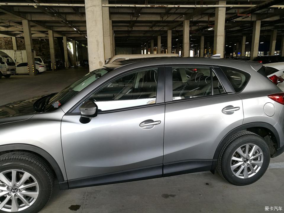 自己动手给汽车打蜡,cx-5抛光打蜡