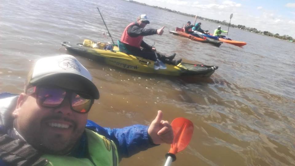 这才是最真实的国外钓鱼人，别崇洋媚外了，原来我们都被骗了