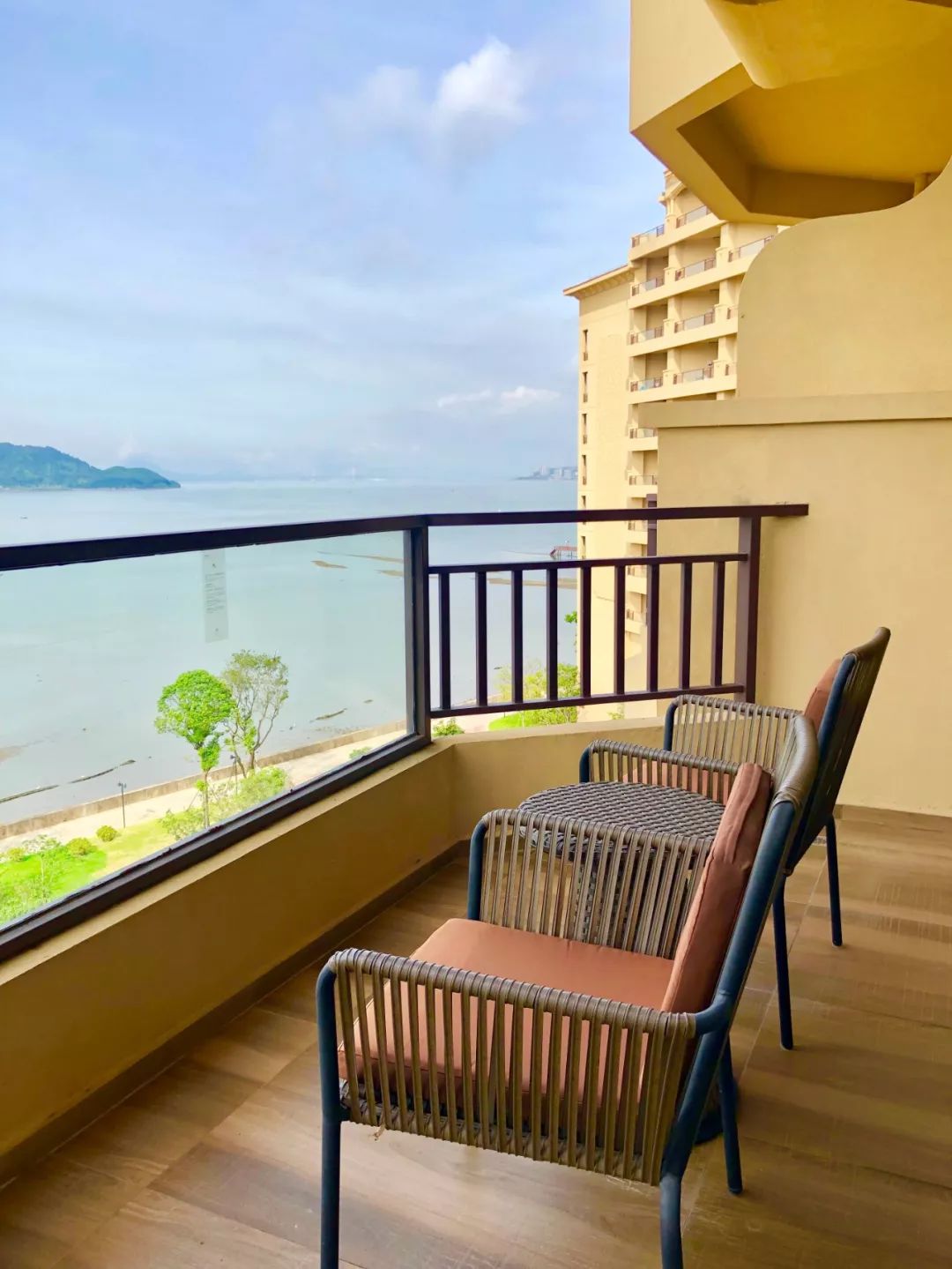 惠州亲子海边度假酒店,西班牙小镇惠州