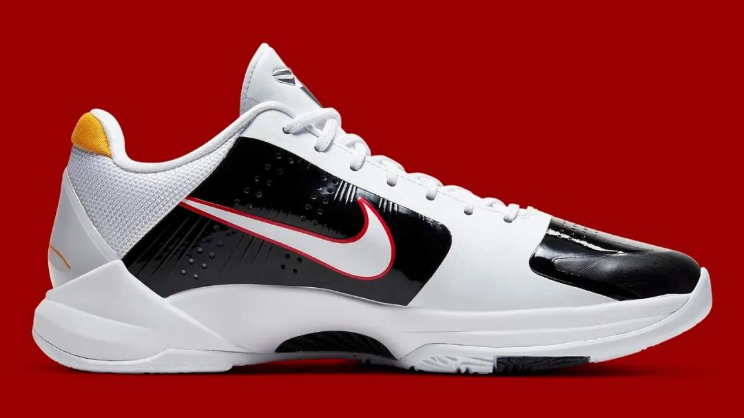 实战新语|高挂在湖人主场的24号球衣，飘向篮球的最高殿堂