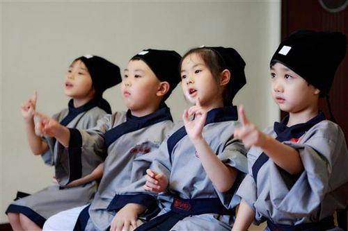 李嘉诚的国学启蒙,李嘉诚国学视频