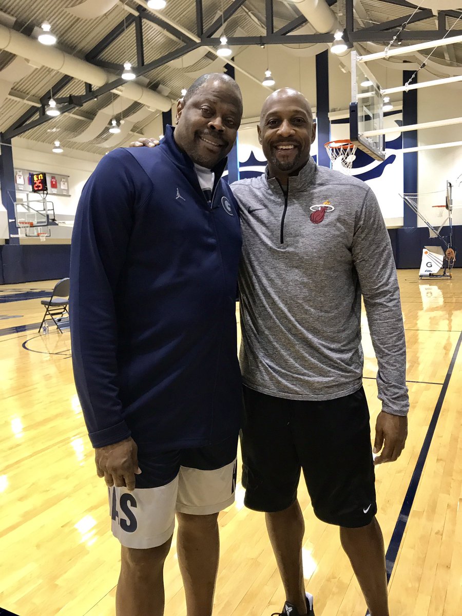 大猩猩尤因绝杀,大猩猩尤因扣篮